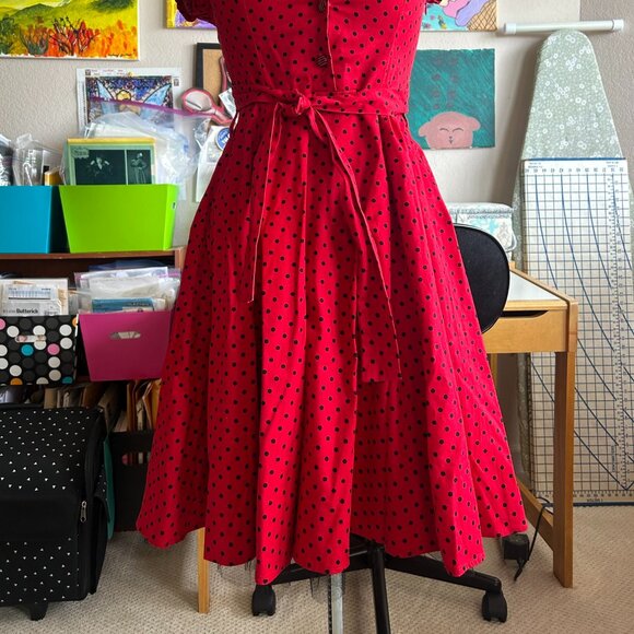 Hearts and Roses Red Polka Dot Dress with Thule Lining Size M - Picture 2 of 2